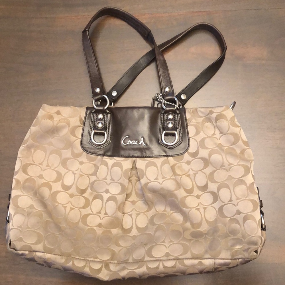 Good used condition Brown Coach purse.